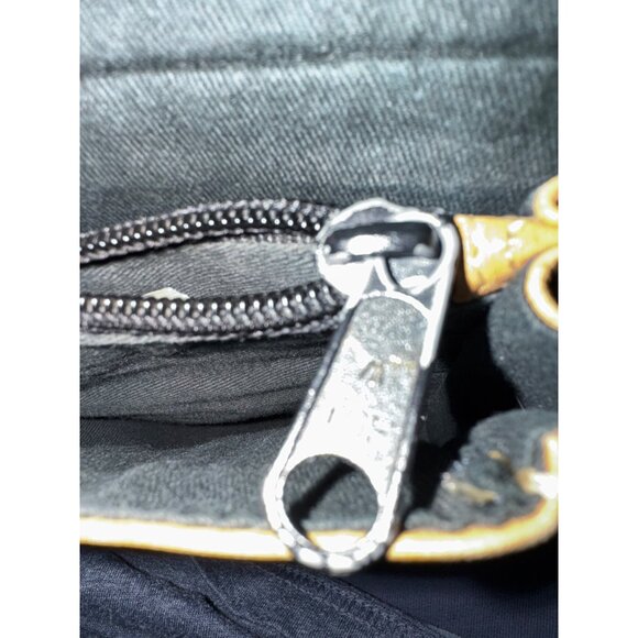 Sam Sam Vintage Hand Painted Crossbody AND Matching Wallet - Picture 14 of 15